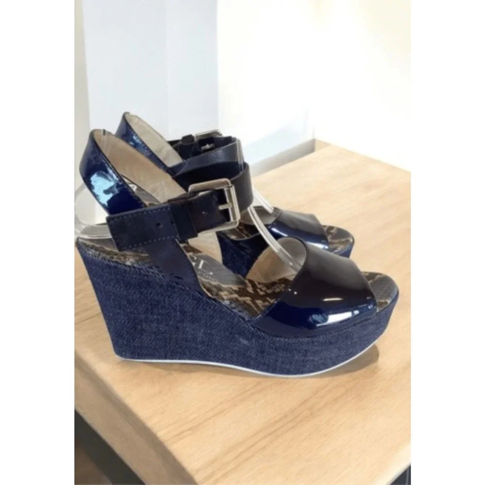 Agl blue platform